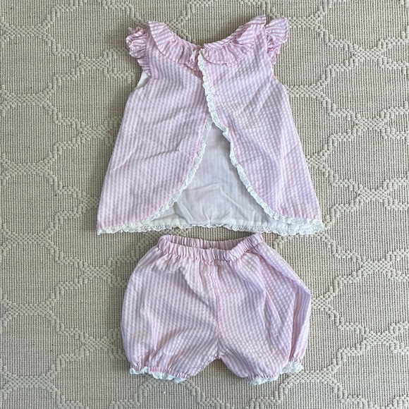 Smockingbird Toddler Girl Dress / Diaper Set in Pink Seersucker - Picture 2 of 4